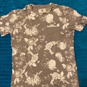 Grey and white flora t-shirt
